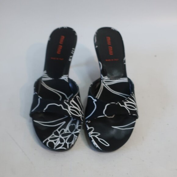 Authentic Miu Miu Black White Floral Graphic Image Slip-On Mule Heel 37.5 US/7.5 - Picture 6 of 15